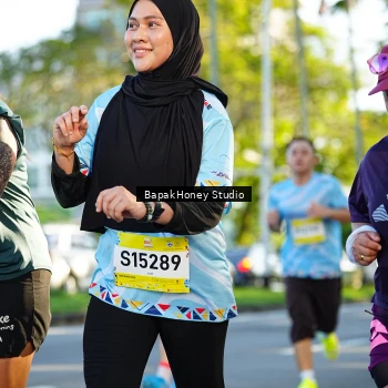 Runner Photo 1566904