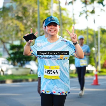 Runner Photo 1566908