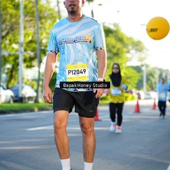 Runner Photo 1566918
