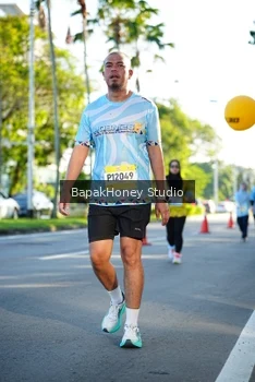 Runner Photo 1566919