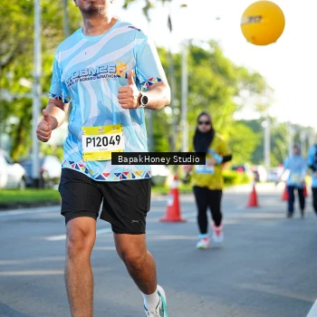 Runner Photo 1566923