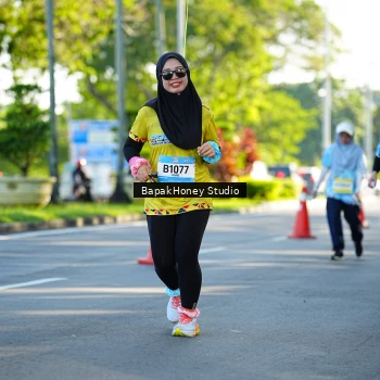 Runner Photo 1566925