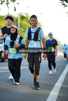 Runner Photo 1566976