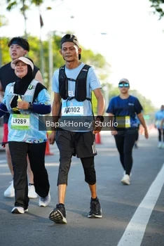 Runner Photo 1566979