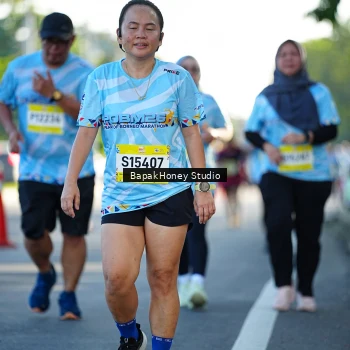 Runner Photo 1566996