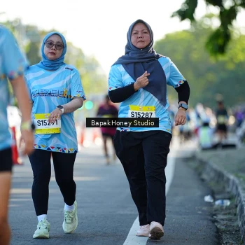 Runner Photo 1566997