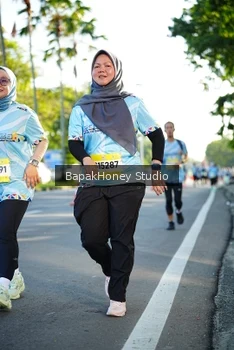 Runner Photo 1567017