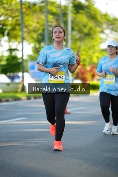 Runner Photo 1567034