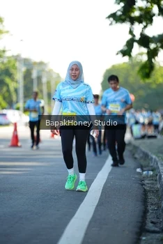 Runner Photo 1567042