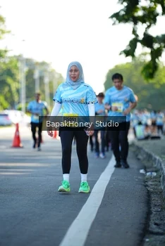 Runner Photo 1567043