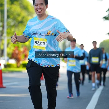 Runner Photo 1567056