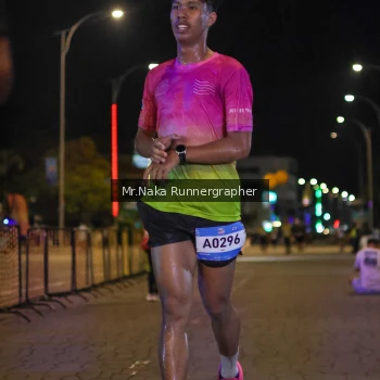 Runner Photo 1567243