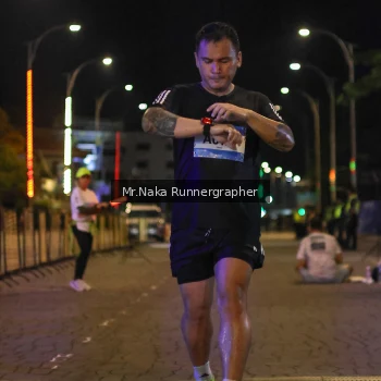 Runner Photo 1567254