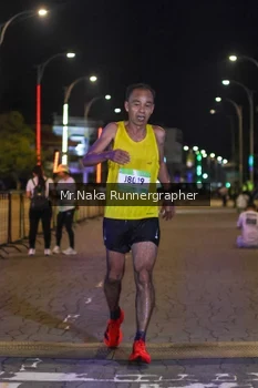 Runner Photo 1567302