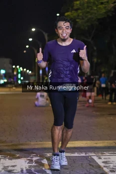 Runner Photo 1567342