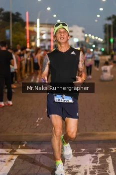 Runner Photo 1567694