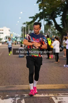 Runner Photo 1567844