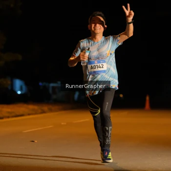 Runner Photo 1567914