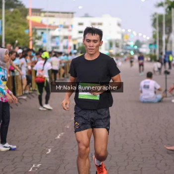 Runner Photo 1568112