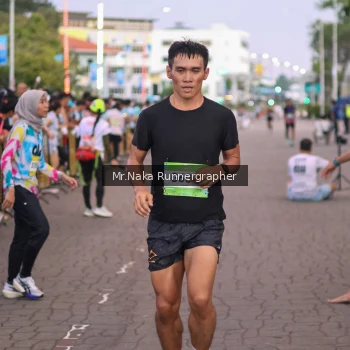 Runner Photo 1568114