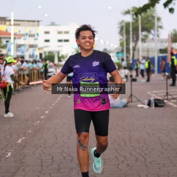Runner Photo 1568119