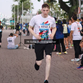 Runner Photo 1568127