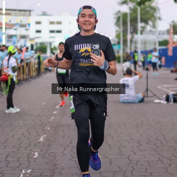 Runner Photo 1568275