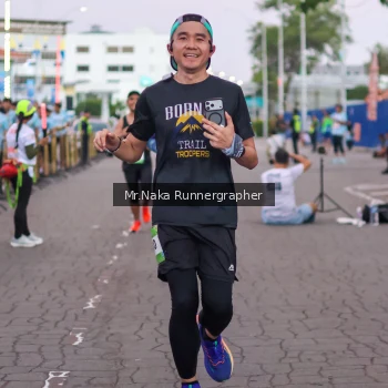 Runner Photo 1568279