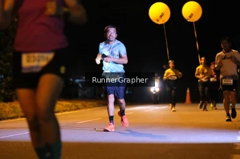Runner Photo 1568886