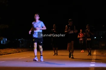 Runner Photo 1568955