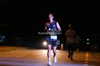 Runner Photo 1569541