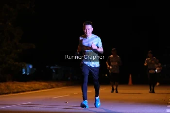 Runner Photo 1569624