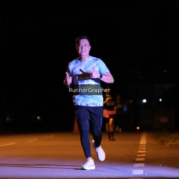 Runner Photo 1569641