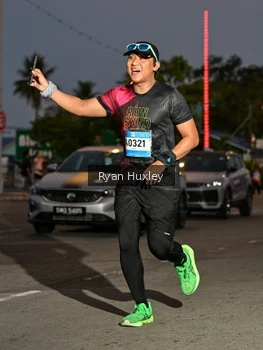 Runner Photo 1569697