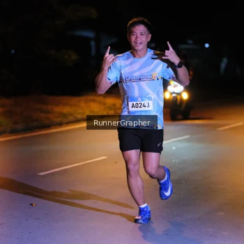 Runner Photo 1569704