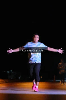 Runner Photo 1569873