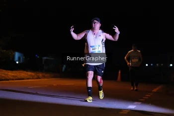 Runner Photo 1570164
