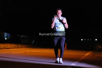Runner Photo 1570174