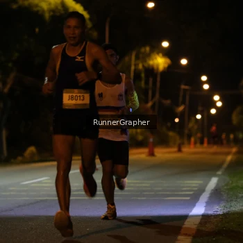 Runner Photo 1570692
