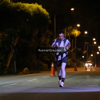 Runner Photo 1570882