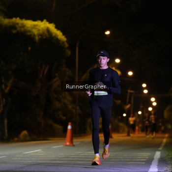 Runner Photo 1570896