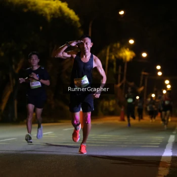 Runner Photo 1570995