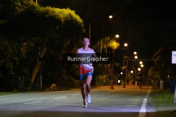 Runner Photo 1571061