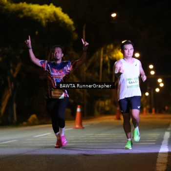Runner Photo 1571164