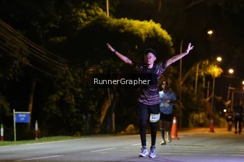 Runner Photo 1571243