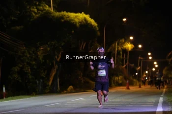 Runner Photo 1571342