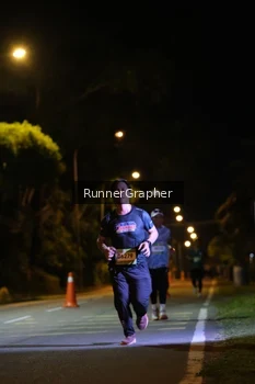 Runner Photo 1571348