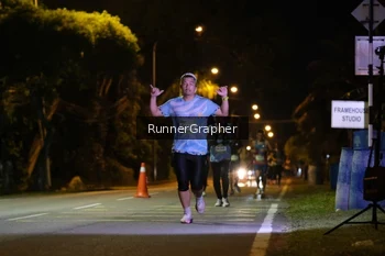 Runner Photo 1571462