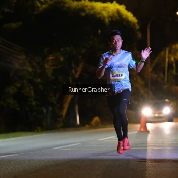 Runner Photo 1571536