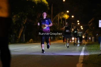 Runner Photo 1571540